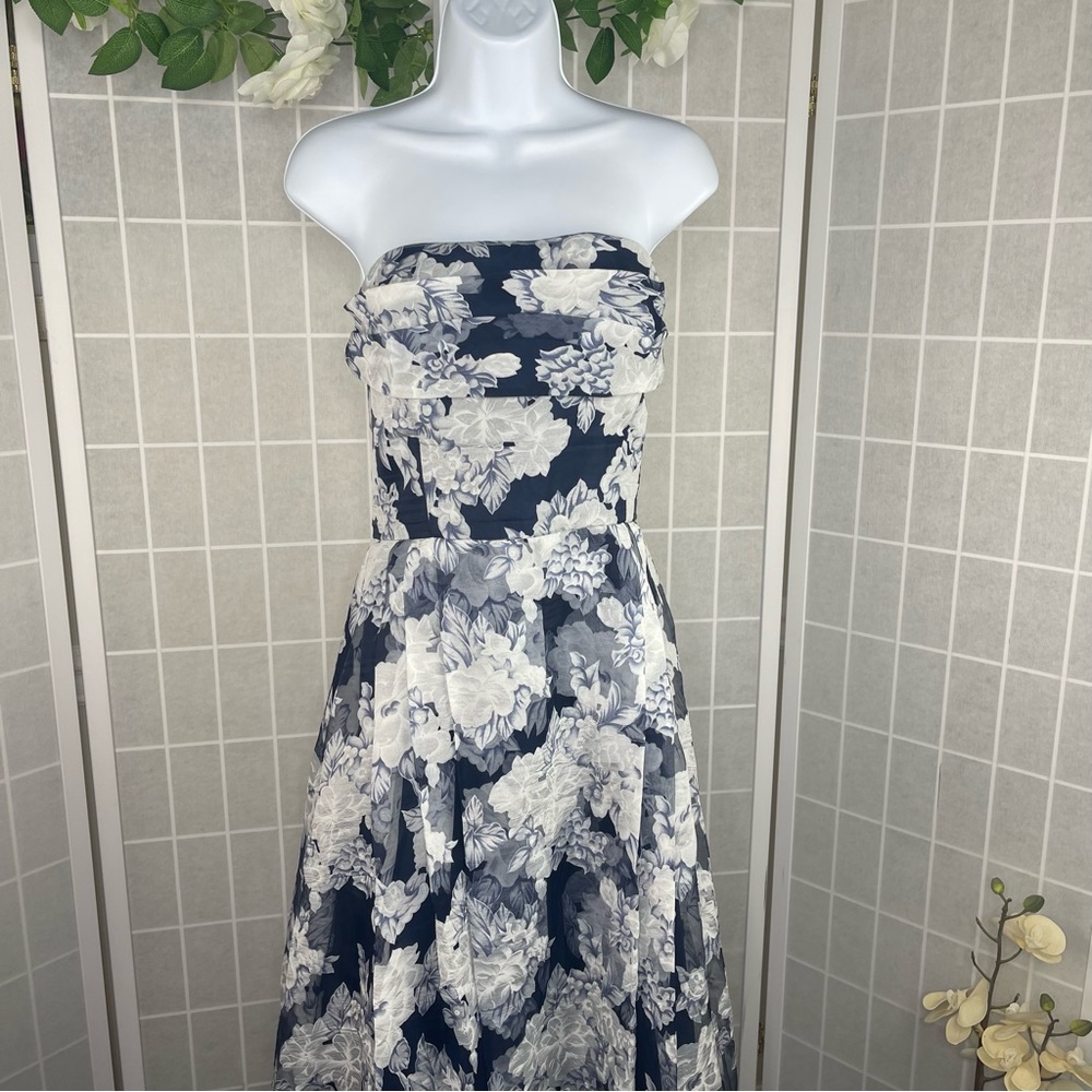Betsy & Adam Women’s Strapless Blue White Dress